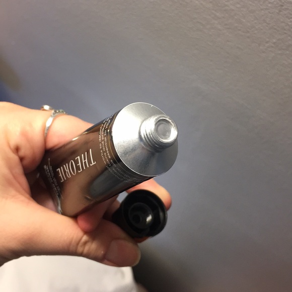 Charcoal Hair Mask - Picture 5 of 5